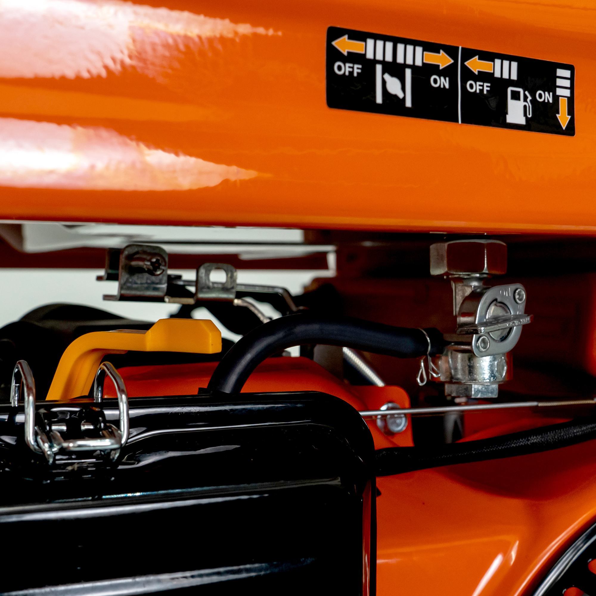Generator-RURIS-GE8000-imagini-detaliu-12