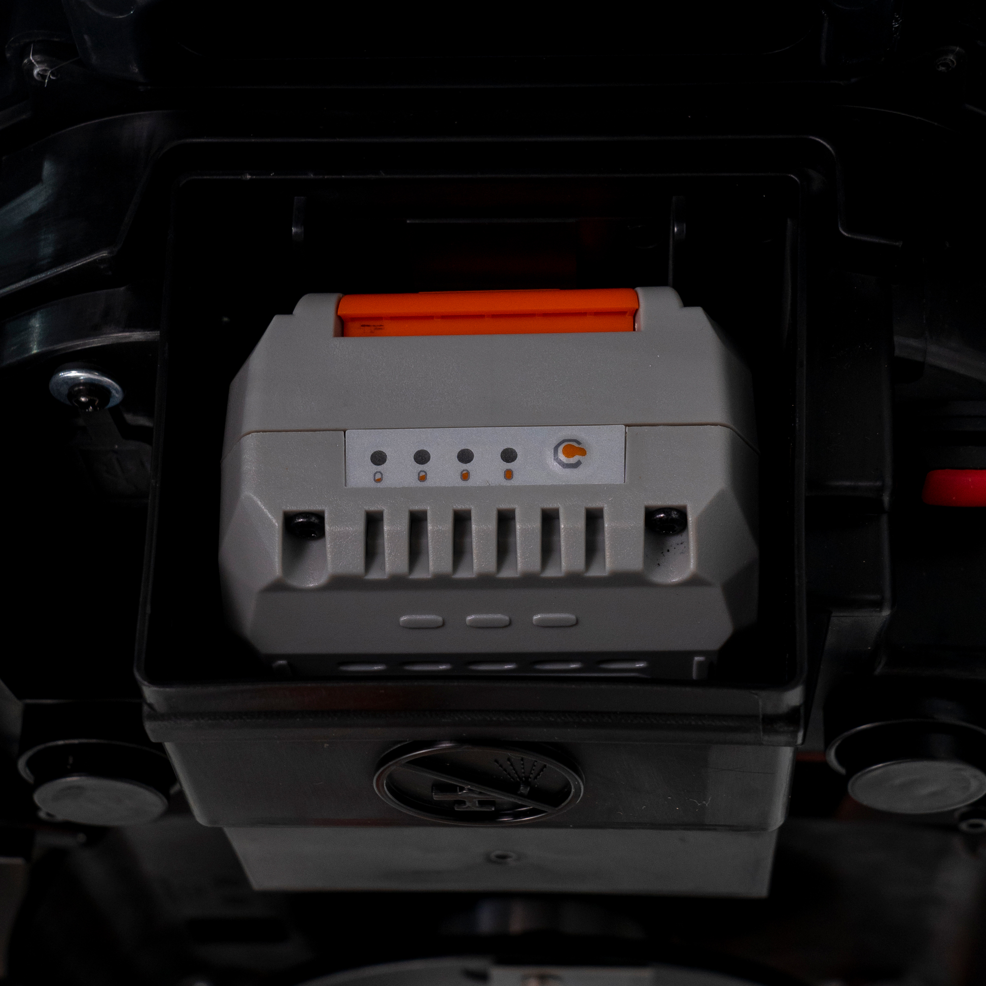 Robot-de-tuns-gazonul-RURIS-RXR1550-imagini-detaliu-13